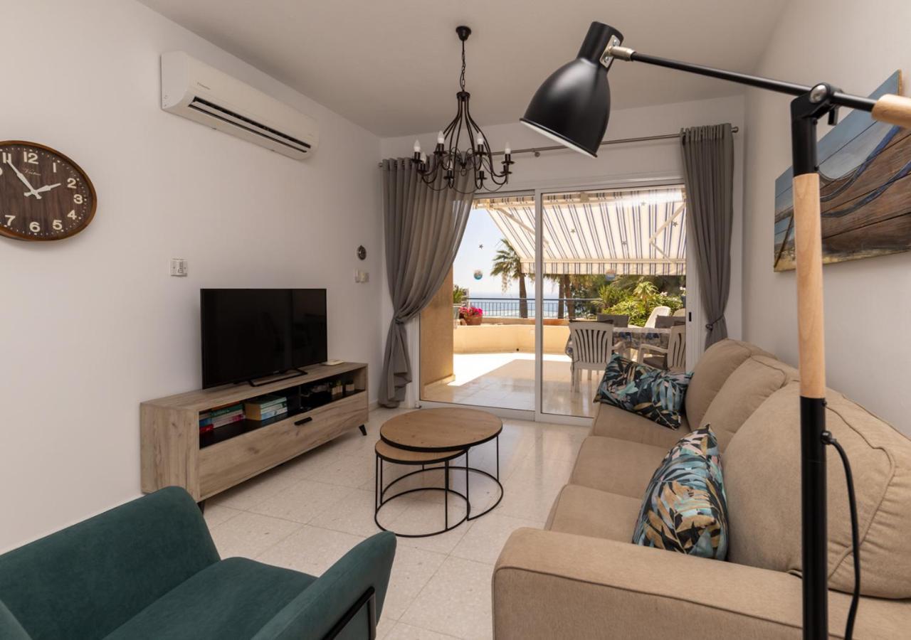 105 Kings Palace - Fabulous 2 Bed, 2 Bath, Large Patio With Garden - Sea Views Пафос Экстерьер фото
