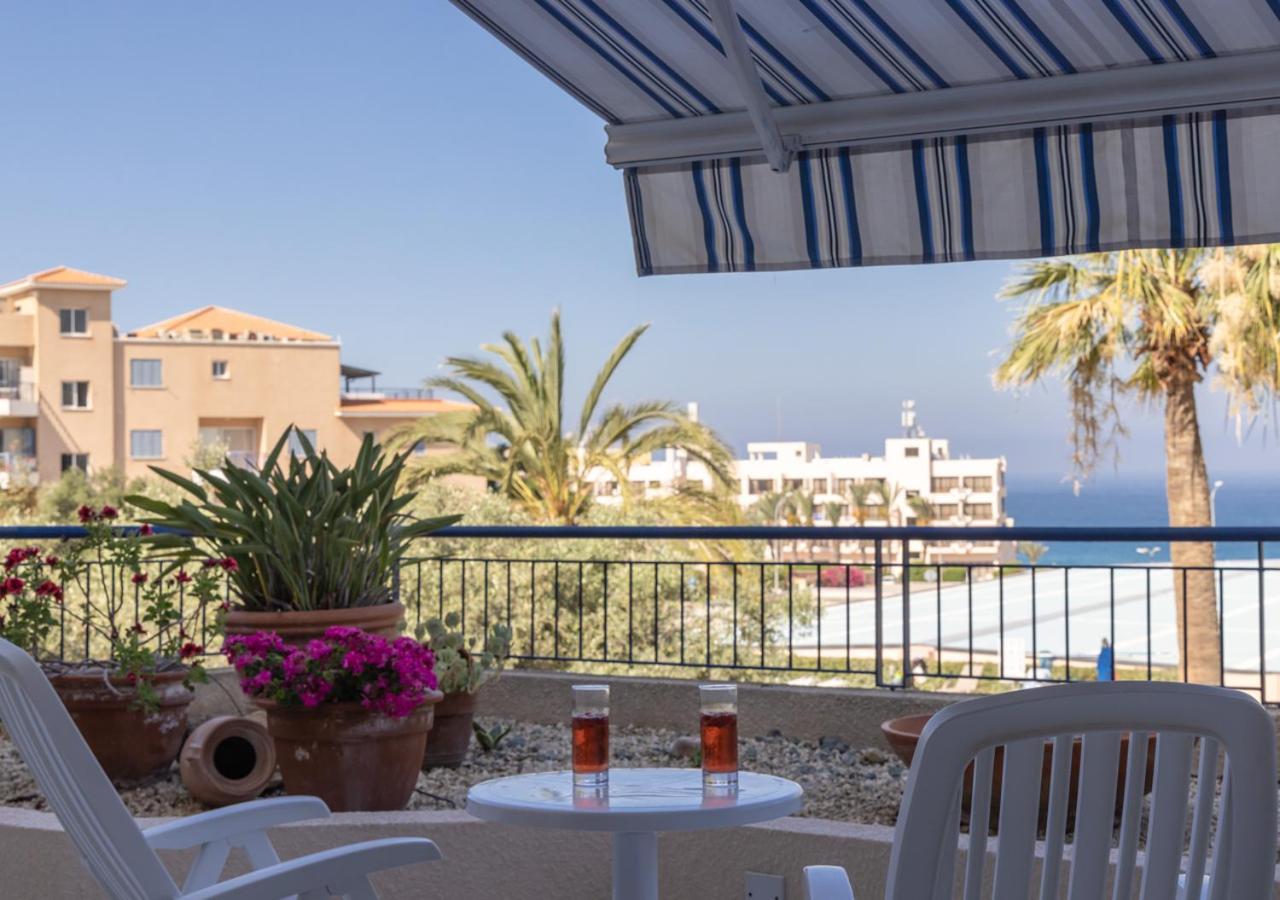105 Kings Palace - Fabulous 2 Bed, 2 Bath, Large Patio With Garden - Sea Views Пафос Экстерьер фото