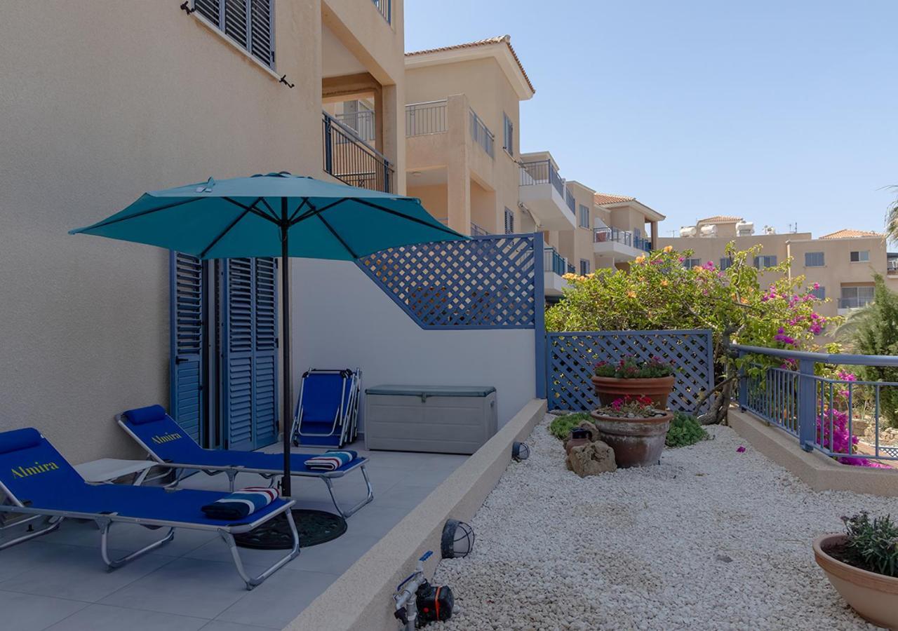 105 Kings Palace - Fabulous 2 Bed, 2 Bath, Large Patio With Garden - Sea Views Пафос Экстерьер фото