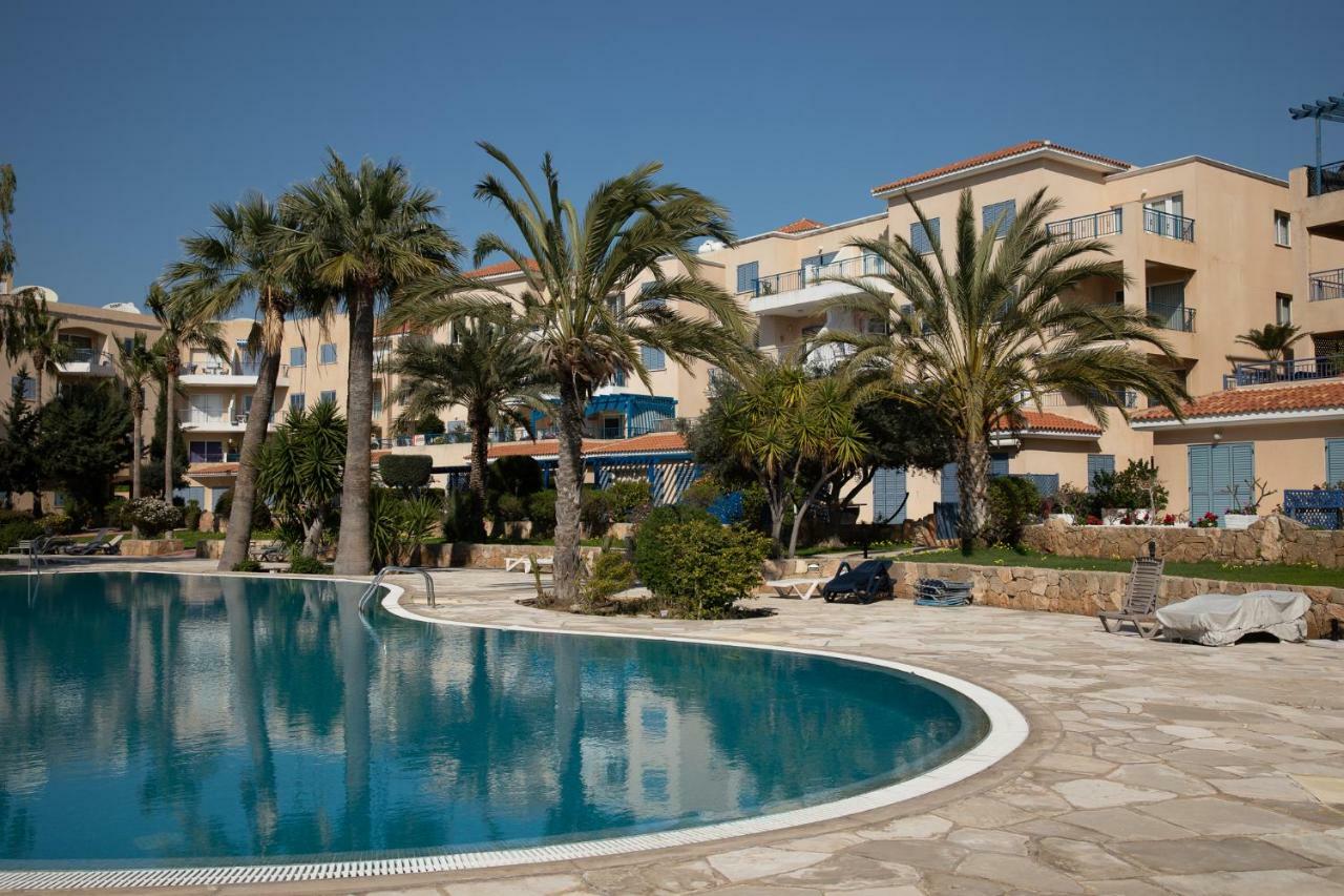 105 Kings Palace - Fabulous 2 Bed, 2 Bath, Large Patio With Garden - Sea Views Пафос Экстерьер фото